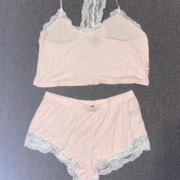 Two piece sleeping set - Picture 2 of 2